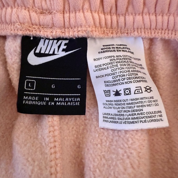 Nike Men's Sportswear Club Fleece Shorts - Picture 9 of 9